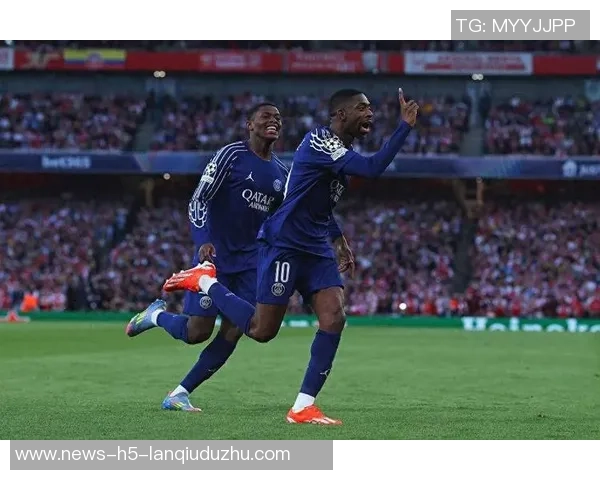 EAFC26年度最佳11人揭晓登贝莱领衔赖斯范戴克入选拉菲尼亚遗憾落选 EAFC26年度最佳11人揭晓登贝莱领衔赖斯范戴克入选拉菲尼亚遗憾落选